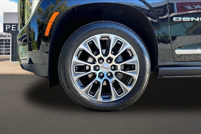 Certified 2026 GMC Yukon XL Denali w/ Sun & Power Step Package AWD/4WD image 8