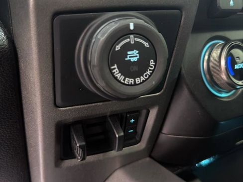 Used 2018 Ford F150 Raptor w/ Equipment Group 802A Luxury image 34