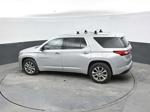 Used 2019 Chevrolet Traverse Premier w/ LPO, Blackout Package AWD/4WD image 33