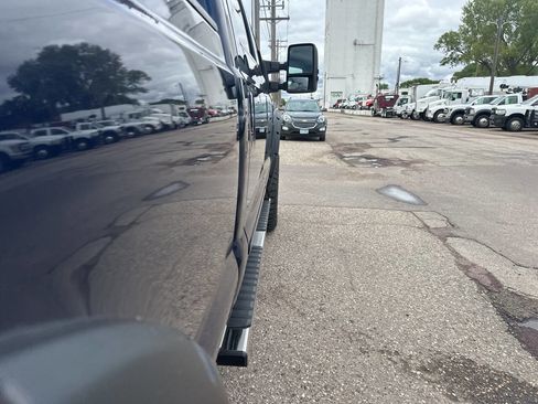 Used 2010 Ford F350 Lariat image 23