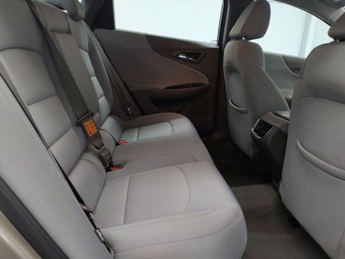 Used 2022 Chevrolet Malibu LT image 19