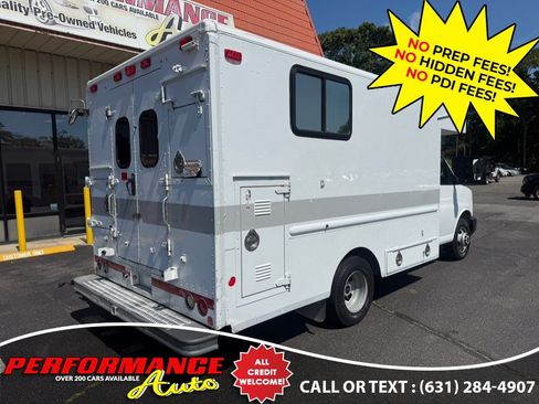Used 2009 GMC Savana 3500 RWD image 5