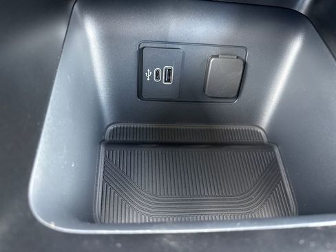 New 2026 Ford Explorer Active w/ Active Comfort Package RWD image 30