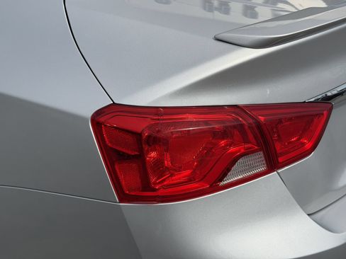 Used 2019 Chevrolet Impala LS FWD image 13
