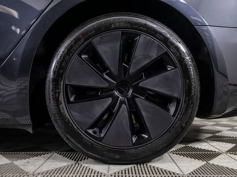 Used 2024 Tesla Model 3 Standard Range image 36