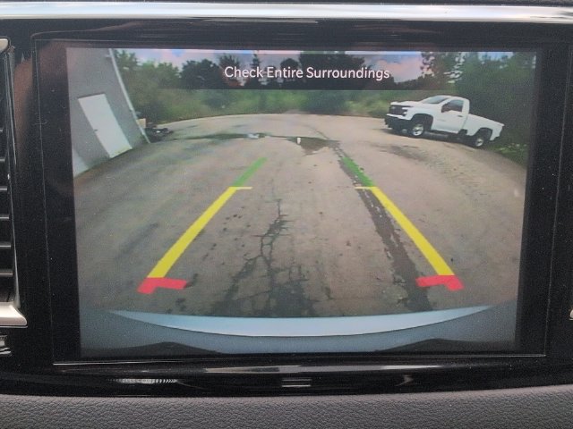 Used 2024 Chrysler Pacifica Touring-L FWD image 17