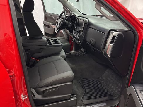 Used 2018 Chevrolet Silverado 1500 LT w/ All Star Edition image 28