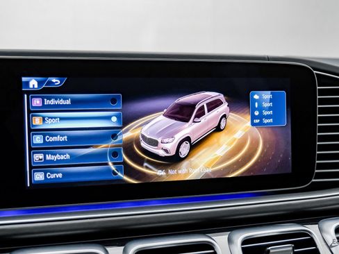 Used 2024 Mercedes-Benz Maybach GLS 600 4MATIC image 58