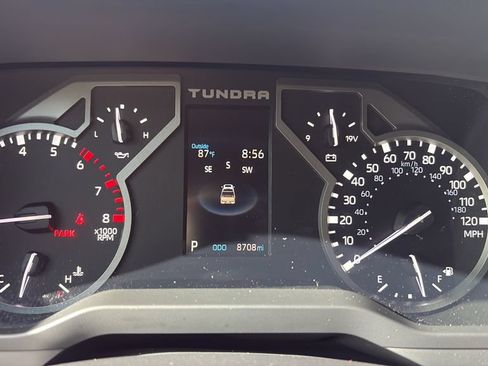 Used 2025 Toyota Tundra SR5 w/ SR5 Convenience Package RWD image 23