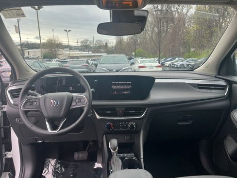 Used 2025 Buick Encore GX Preferred image 28