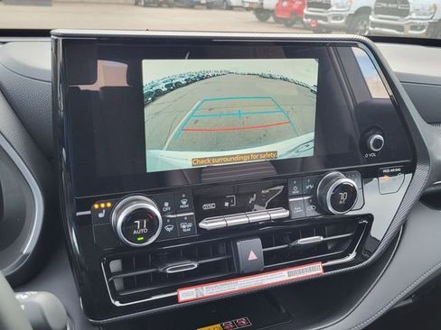 New 2026 Toyota Highlander XSE image 28