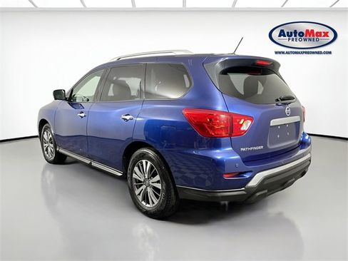 Used 2018 Nissan Pathfinder SL image 5