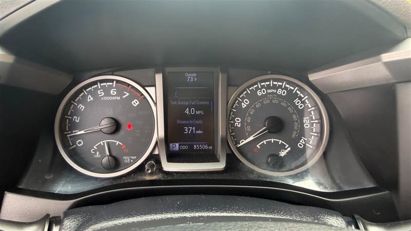 Used 2017 Toyota Tacoma SR5 AWD/4WD image 27