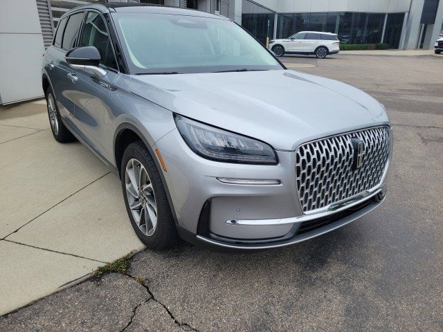 Certified 2023 Lincoln Corsair AWD w/ Equipment Group 101A image 9