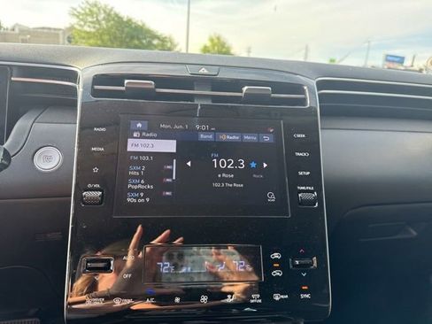 Used 2022 Hyundai Tucson SEL w/ Cargo Package AWD/4WD image 18