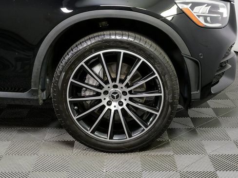 Used 2022 Mercedes-Benz GLC 300 4MATIC Coupe image 37