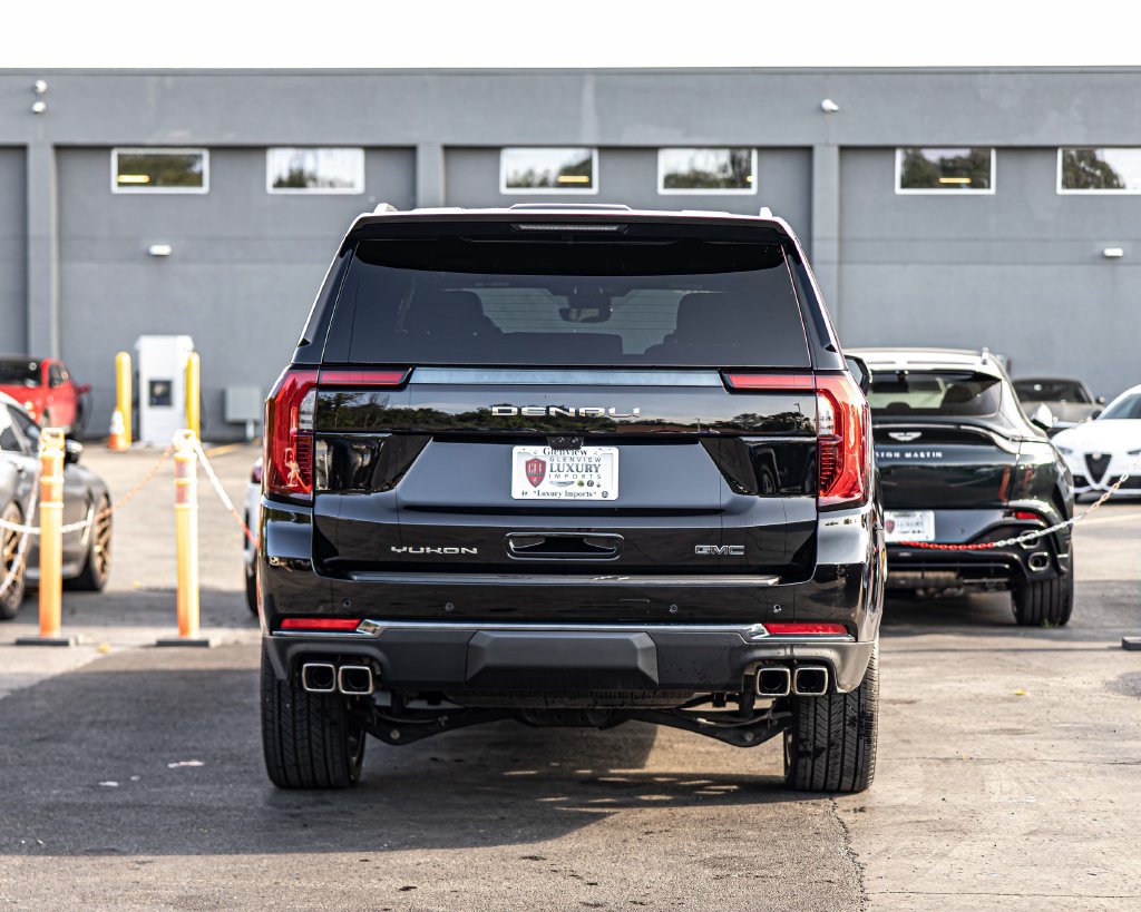 Used 2026 GMC Yukon Denali Ultimate AWD/4WD image 12
