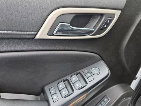 Used 2019 GMC Yukon Denali w/ Open Road Package AWD/4WD image 15