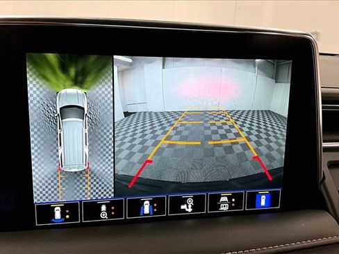 Used 2024 GMC Yukon AT4 image 27