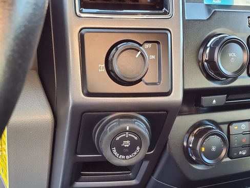 Used 2018 Ford F150 XLT w/ Equipment Group 302A Luxury RWD image 22
