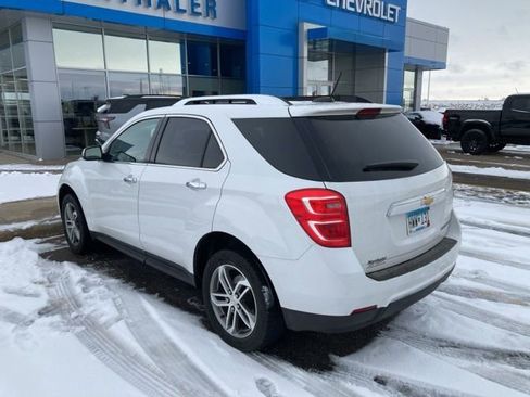 Used 2016 Chevrolet Equinox LTZ w/ Enhanced Convenience Package image 3