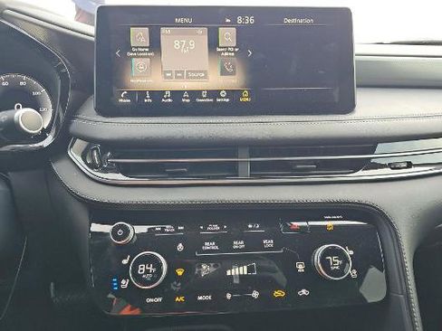 Used 2023 INFINITI QX60 Luxe w/ Performance Audio Package image 4