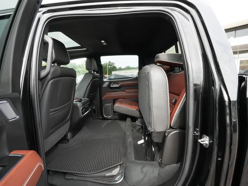 Used 2025 GMC Sierra 1500 Denali Ultimate AWD/4WD image 37