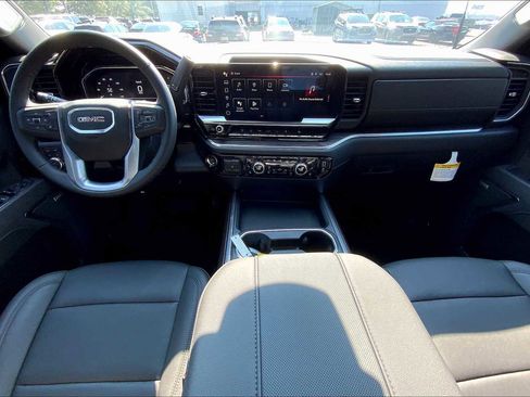 New 2025 GMC Sierra 3500 SLT w/ SLT Premium Package AWD/4WD image 5