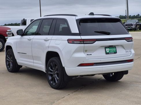 New 2026 Jeep Grand Cherokee Limited AWD/4WD image 4