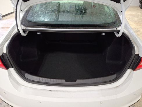 Used 2025 Chevrolet Malibu LS image 28