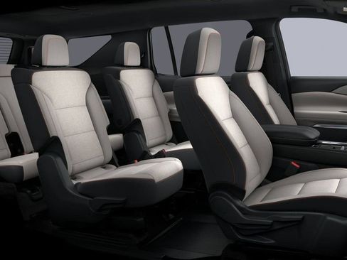 New 2026 Chevrolet Traverse LT w/ Driver Confidence Package image 21