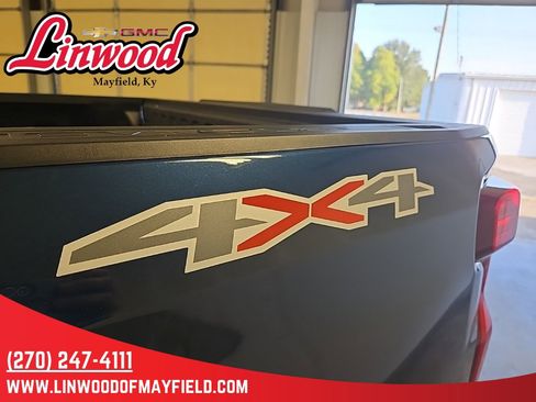 Used 2023 Chevrolet Silverado 1500 LT image 10