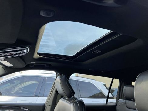 Used 2023 Jeep Grand Cherokee L Laredo image 19