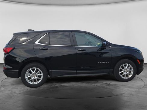Used 2024 Chevrolet Equinox LT FWD image 11