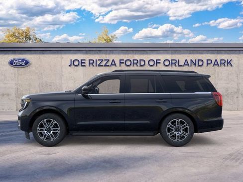 New 2026 Ford Expedition Active AWD/4WD image 3