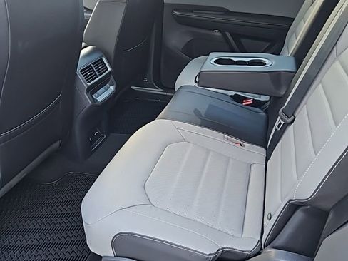 New 2026 Volkswagen Atlas Cross Sport SEL image 23