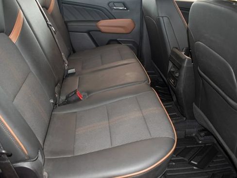 Used 2023 GMC Canyon AT4 AWD/4WD image 12