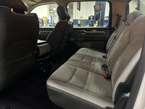 Used 2019 RAM 1500 Big Horn image 16