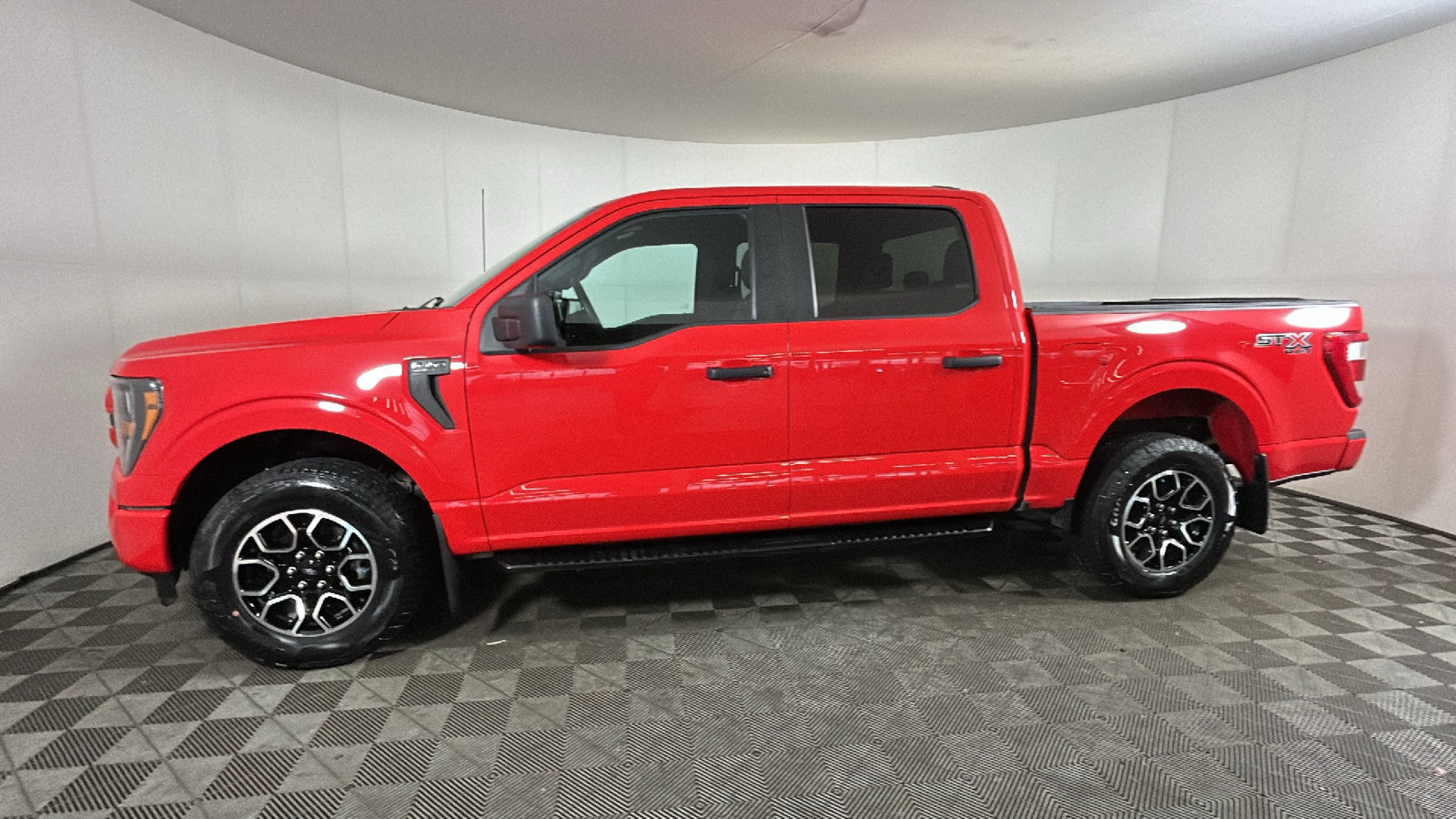 Used 2023 Ford F150 XL w/ Trailer Tow Package AWD/4WD image 6