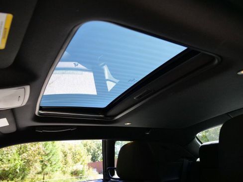 Used 2014 Dodge Challenger R/T w/ Blacktop Package image 7