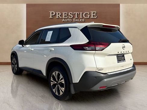 Used 2022 Nissan Rogue SV w/ SV Premium Package FWD image 22