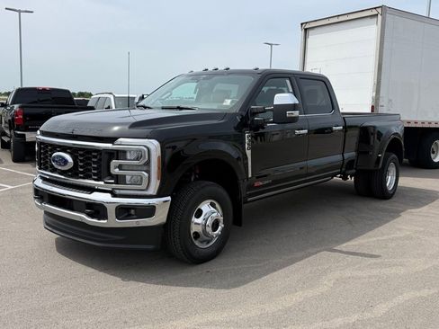 New 2026 Ford F350 4x4 Crew Cab DRW Super Duty image 44