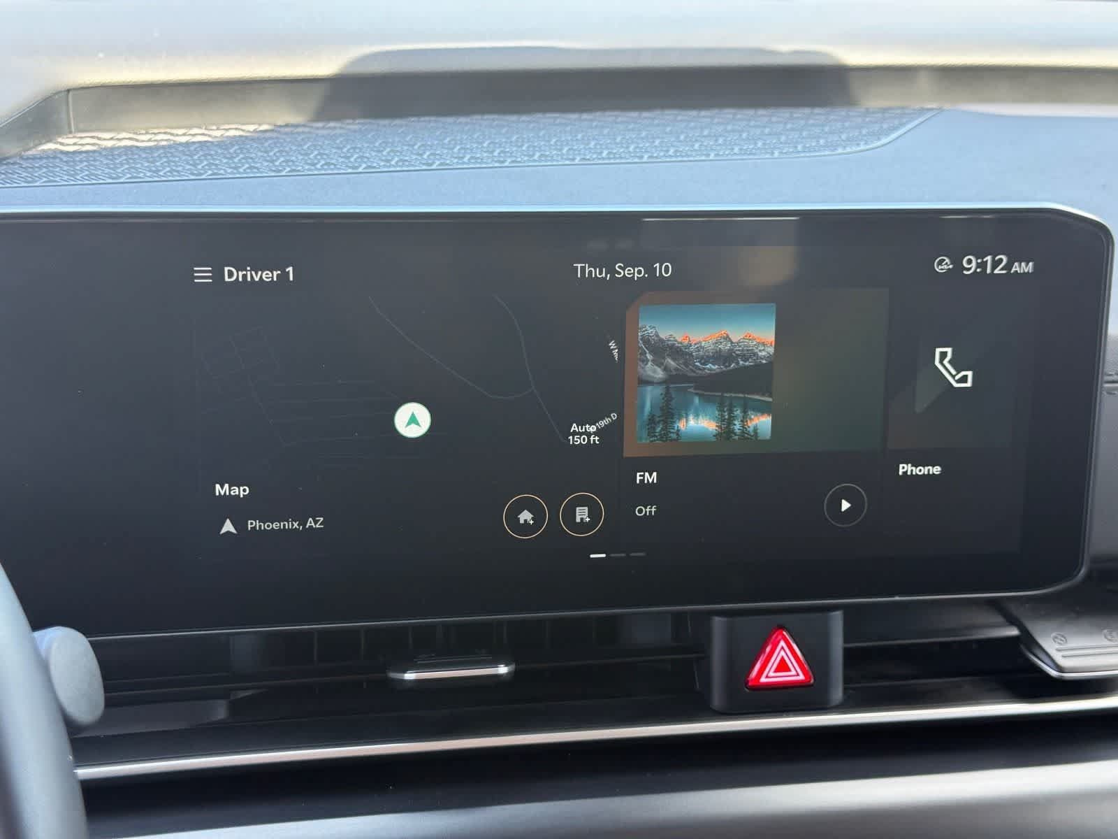 Used 2025 Kia Carnival FWD image 20