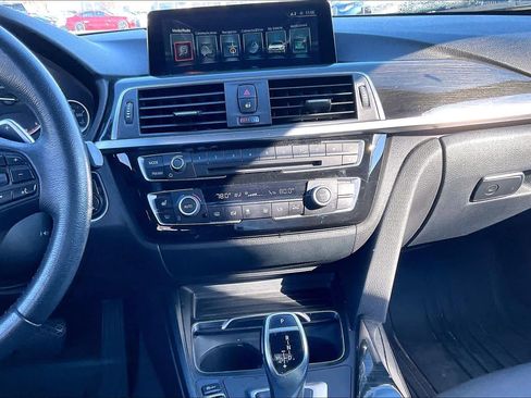 Used 2017 BMW 330i Sedan image 9