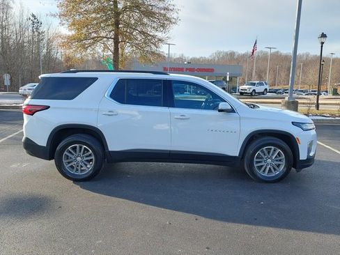 Used 2022 Chevrolet Traverse LT image 28
