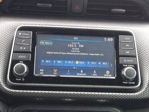 Used 2019 Nissan Kicks S image 17