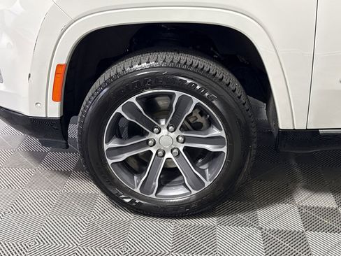 Used 2022 Jeep Grand Wagoneer Series I AWD/4WD image 12