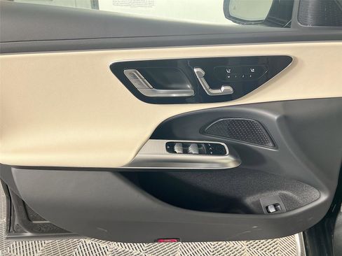 New 2026 Mercedes-Benz E 350 4MATIC Sedan image 18
