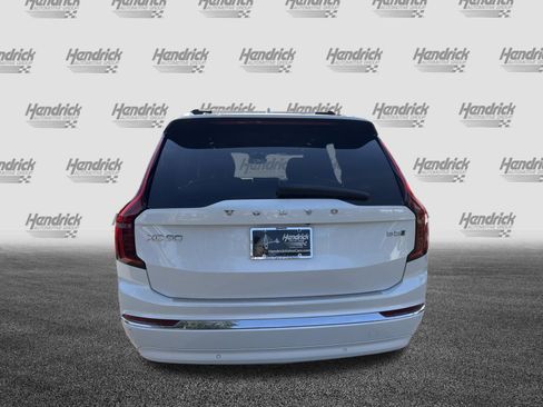 Used 2025 Volvo XC90 B5 Plus w/ Protection Package Premier AWD/4WD image 9
