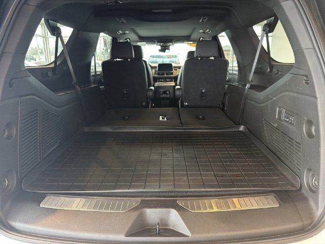 Certified 2024 Chevrolet Suburban High Country AWD/4WD image 16